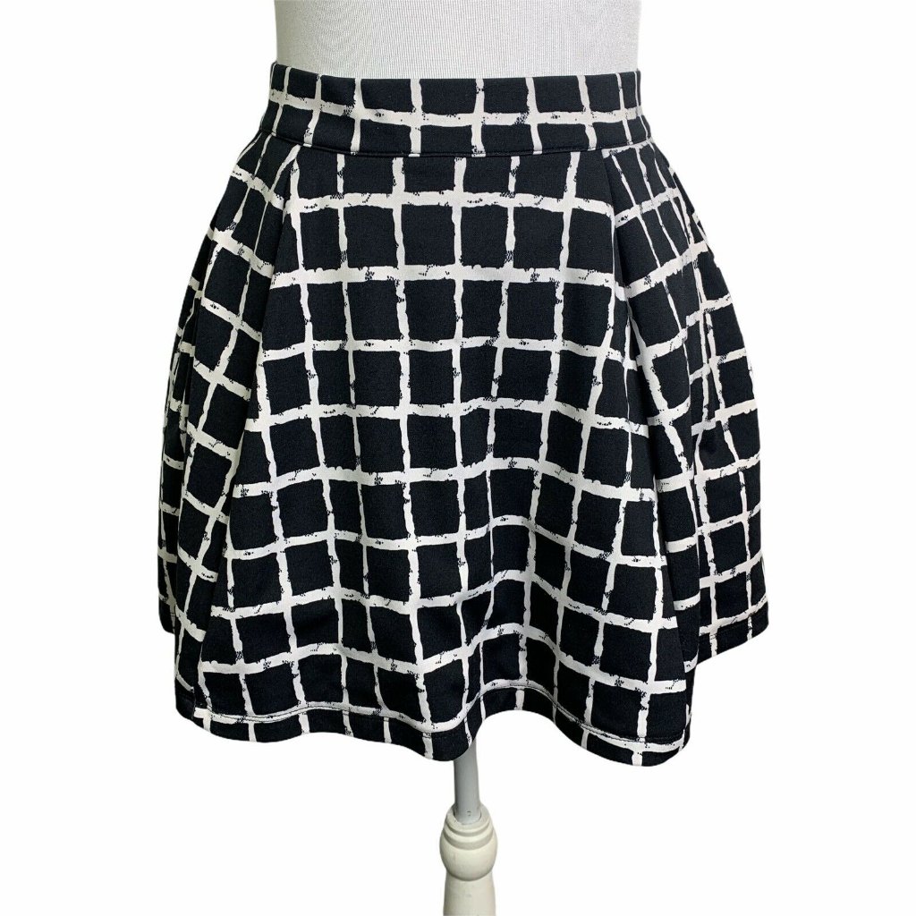 Akira Chicago Black White Plaid Flare Mini Skirt